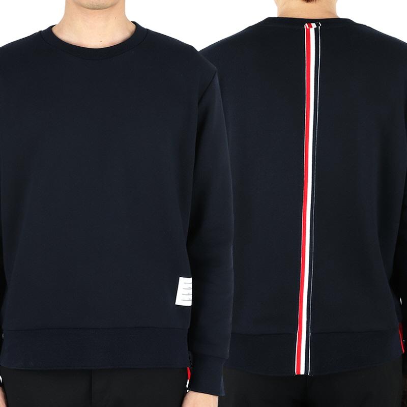 디몬트 24 S/S 톰브라운 남성 시그니처 백로고 맨투맨(네이비) MJT085A 03377 415