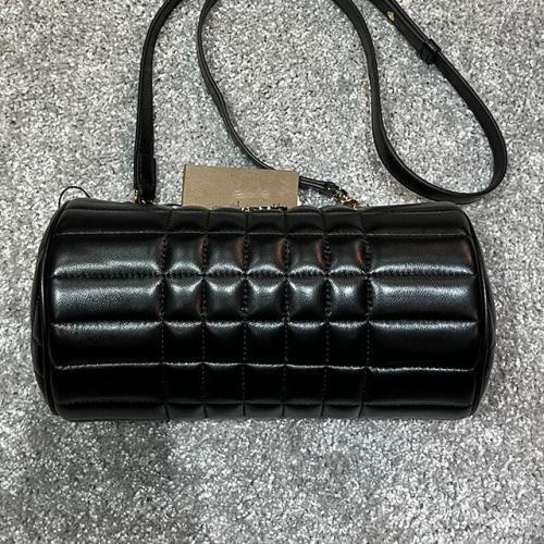 배너7