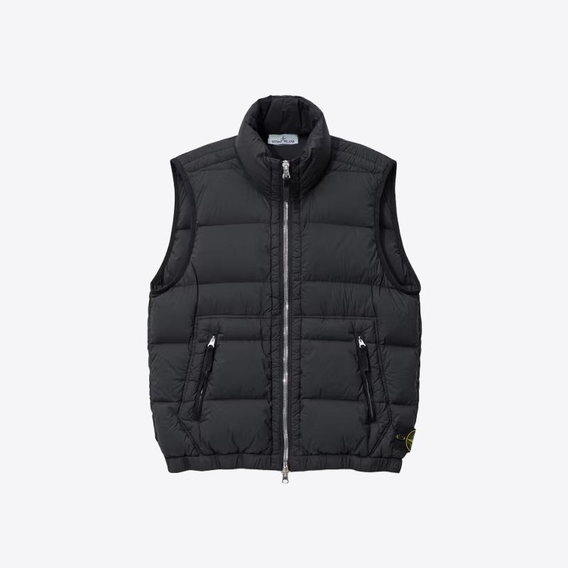스톤아일랜드 남성 와펜 패치 심리스 다운 패딩 베스트 (블랙) K2S15G100007 S0028 V0029