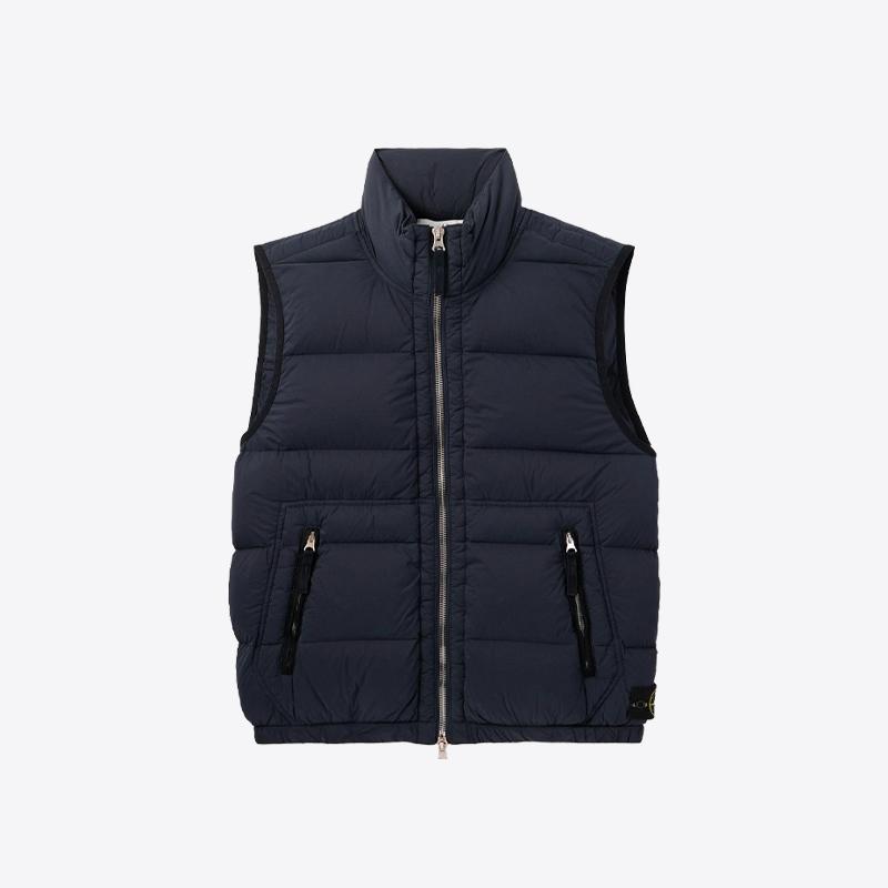 스톤아일랜드 남성 와펜 패치 심리스 다운 패딩 베스트 (네이비) K2S15G100007 S0028 V0020